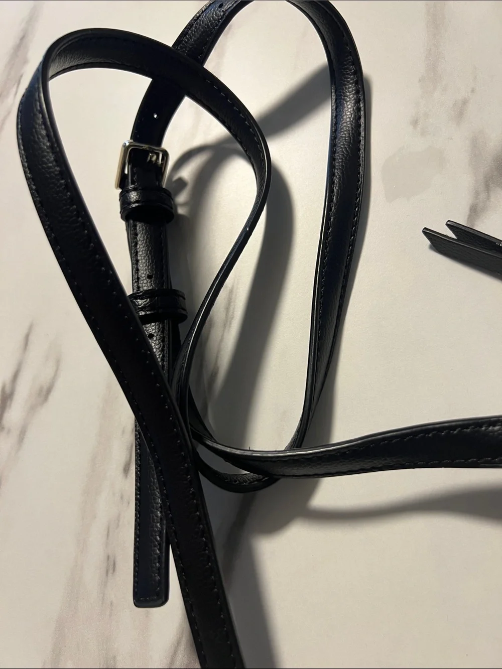 kate spade strap kate plaque